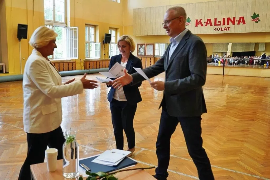 Relacja z zdjęciowa z zakończenia roku akademickiego UTW 2024/2025
