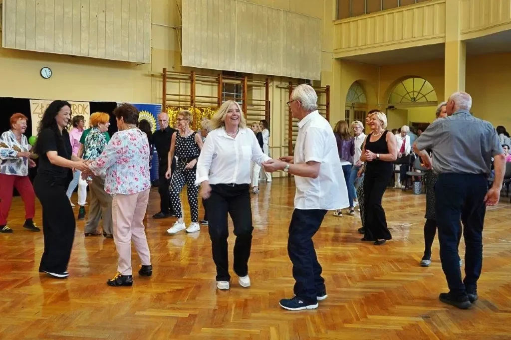 Relacja z zdjęciowa z zakończenia roku akademickiego UTW 2024/2025